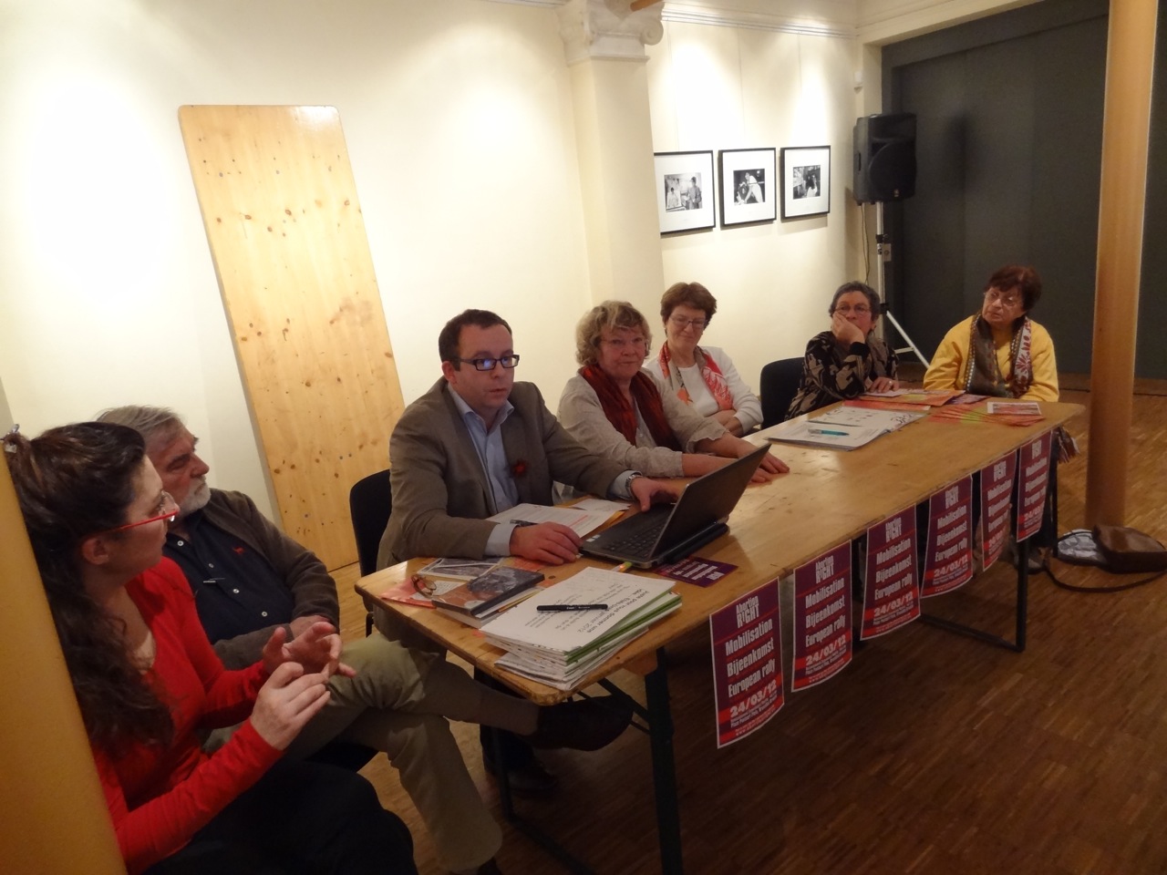 Sylvie Lausberg, Marc Abramovicz, le président du CPAS, l'échevine Anne vanesse, Françoise Dupuis, présidente du parlement bruxellois, Fanny Filosof et Thérese Liebmann